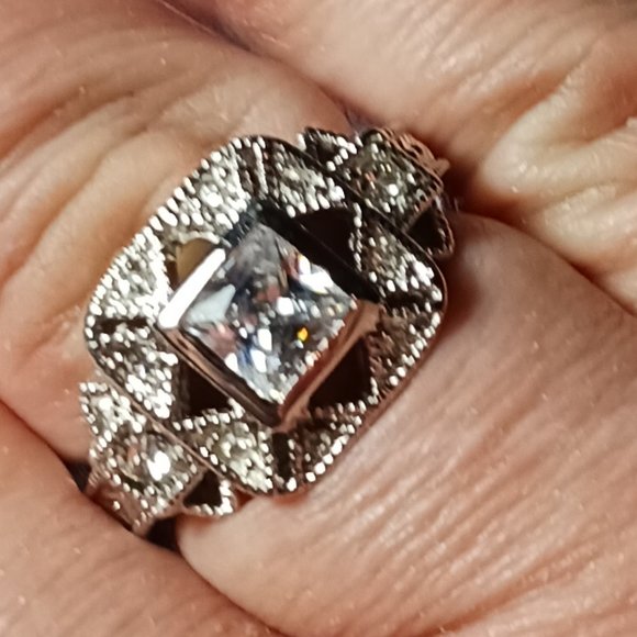 Vintage Retro Art Deco Silver Filigree and CZ Ring Size 10 - Picture 3 of 15